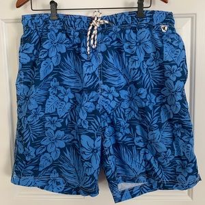 Men floral swim trunks